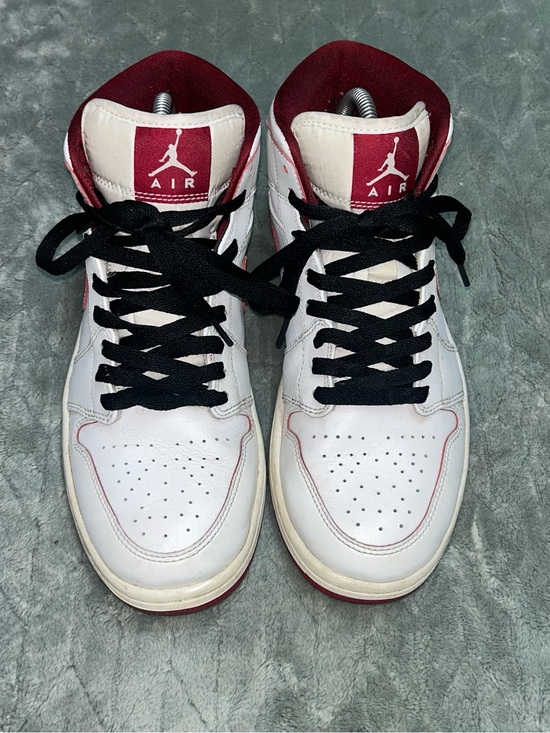 Air Jordan 1 Retro Mid White Gym Red Men’s Size 8.5 main image 5